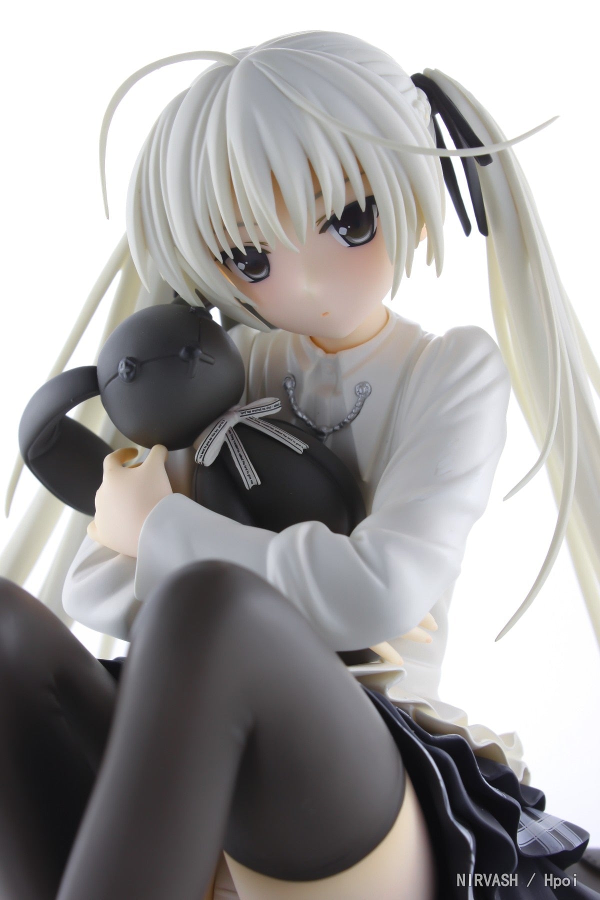 9CM Anime Cute Figure Kasugano Sora Where We Are Least Alone Sitting And Hugging The Rabbit Model Dolls Toy Gift Collect PVC